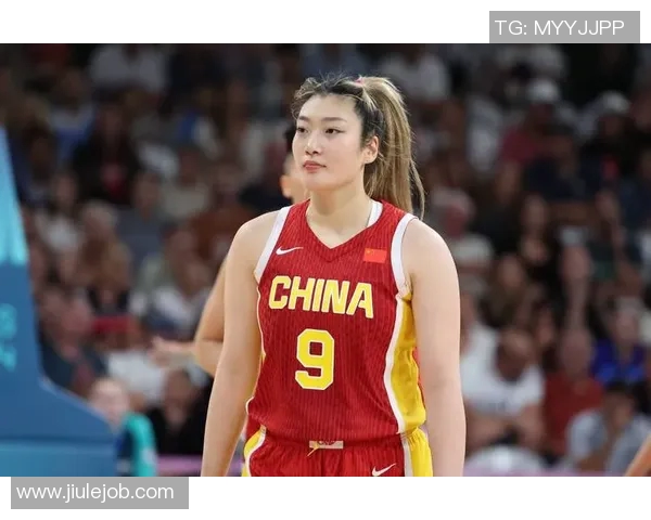 李梦与宫鲁鸣矛盾加剧女篮12人名单揭晓队长杨力维带伤入选